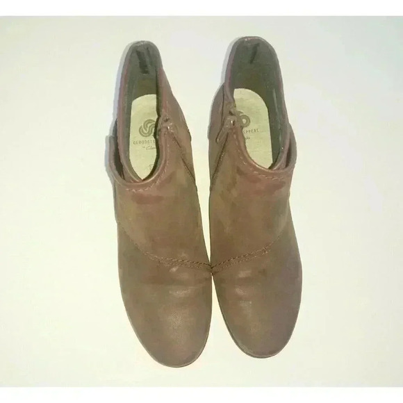 Clarks Womens Ankle Boots Burgundy Black Wedge Heel Round Toe Side Zip 7.5 M - Picture 3 of 7